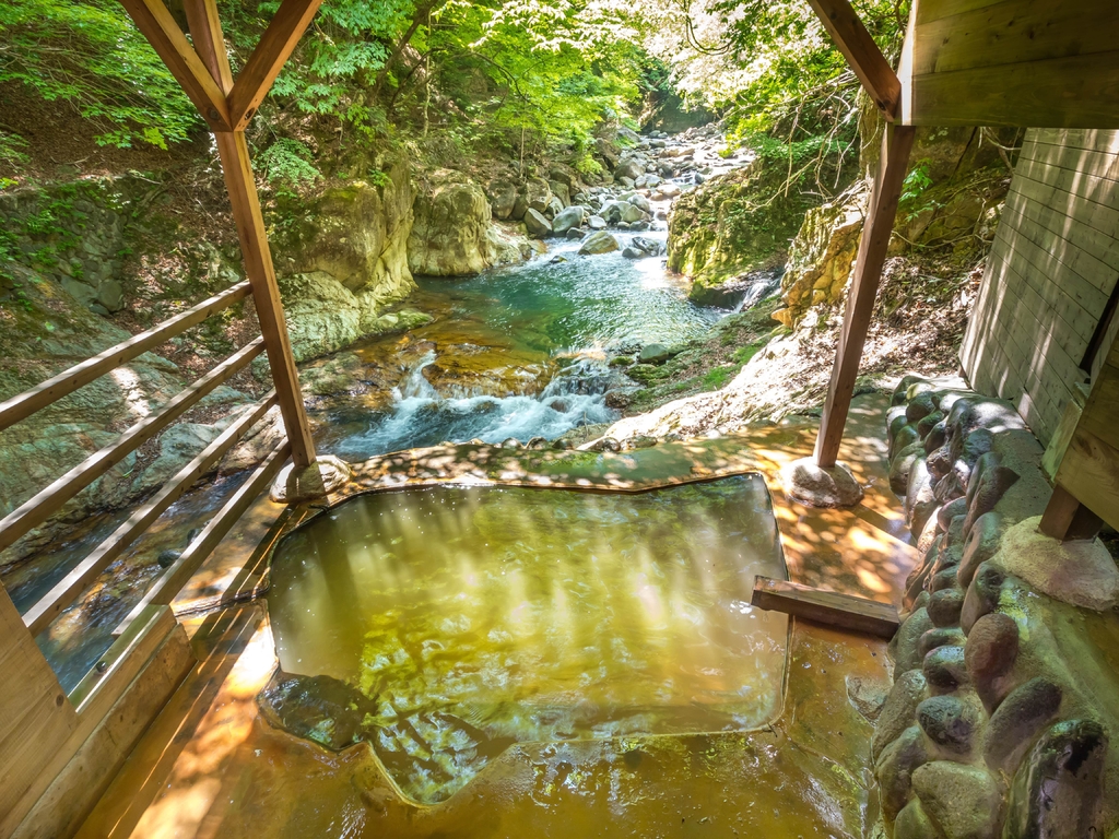 貸し切りが嬉しい露天風呂 渓流の湯宿 柏屋旅館の写真(栃木県那須塩原市)